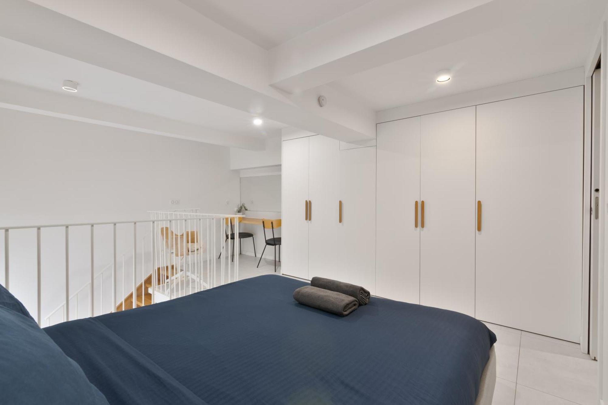 Studio Mezzanine Hotel Des Invalides Parigi Esterno foto
